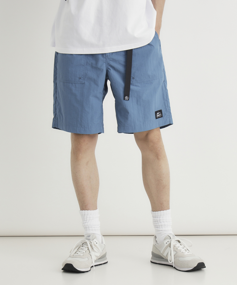 ナイロンベルト付きショートパンツ