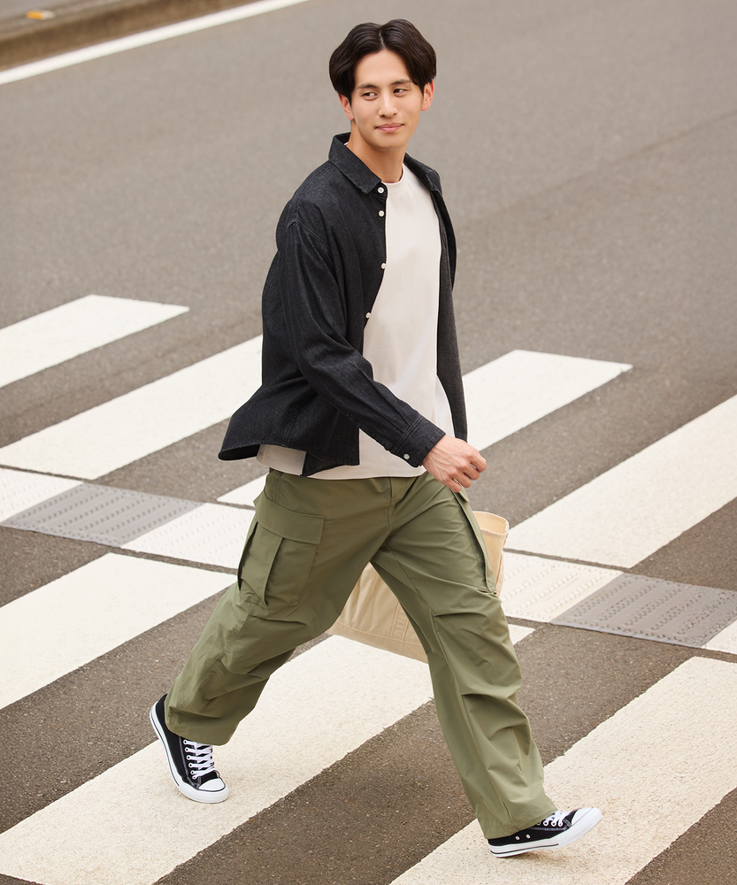 楽に決まる、大人のカジュアル】イージーワイドカーゴパンツ