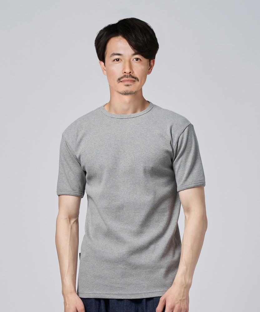 CHERRYLA  プリントワッフルニットコットンTシャツ CHEVRON_LOGO_CLASSIC_POCKET_T-