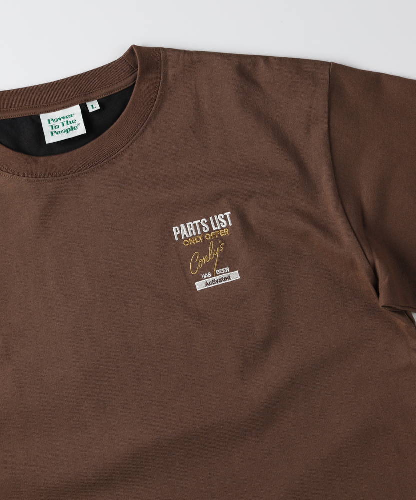 POWER TO THE PEOPLE」グラフィック刺繍Tシャツ(S ブラウン): トップス