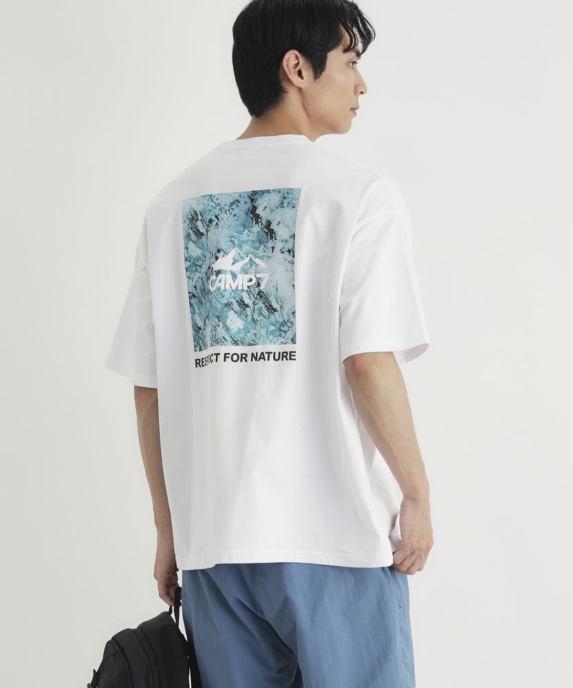 バックスクエアロゴTシャツ