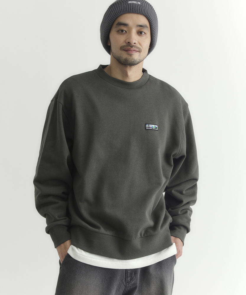 胸ラベルロゴクルーネックトレーナー