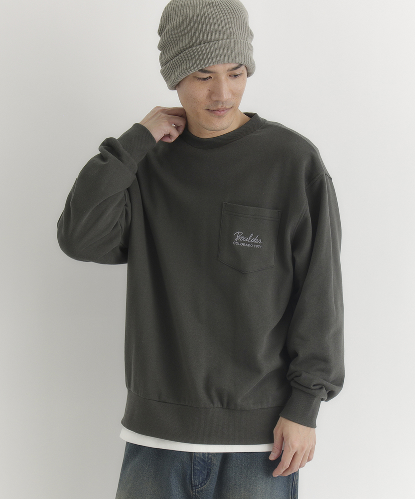 <カートにて10％off：WEB限定/12/8まで>胸ポケット刺繍ロゴクルーネックトレーナー