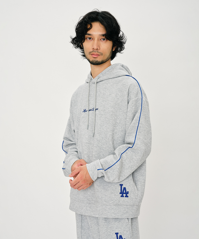 <カートにて10％off：WEB限定/12/8まで>刺繍ロゴスウェットパーカー(セットアップ対応)