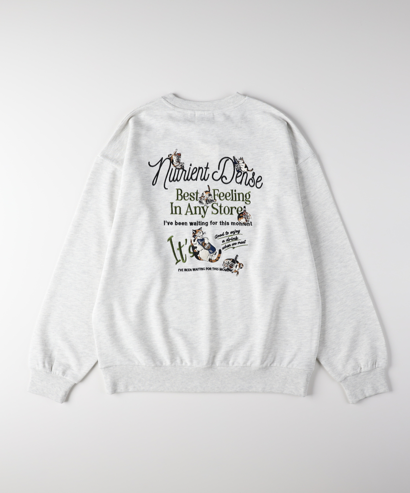 <カートにて10％off：WEB限定/12/8まで>刺繍グラフィッククルーネックトレーナー