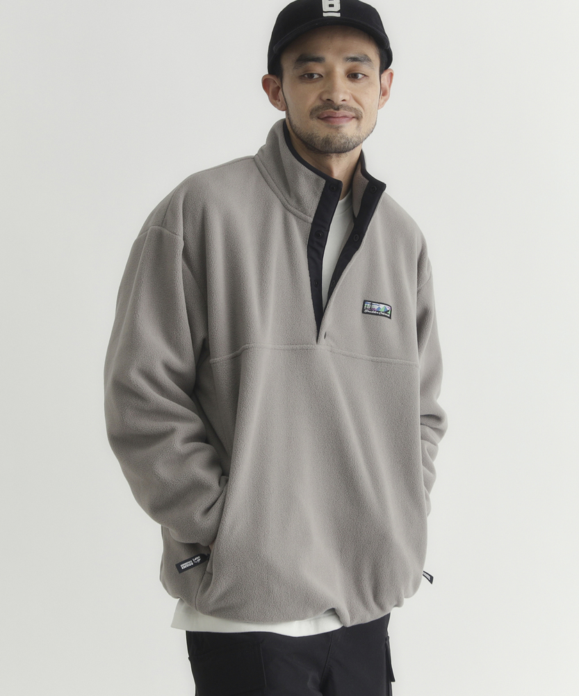 フリースハーフスナップロゴトレーナー