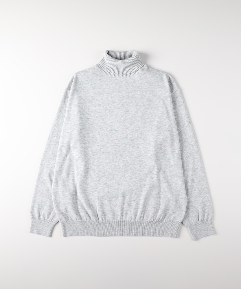 日本製タートルネックセーター