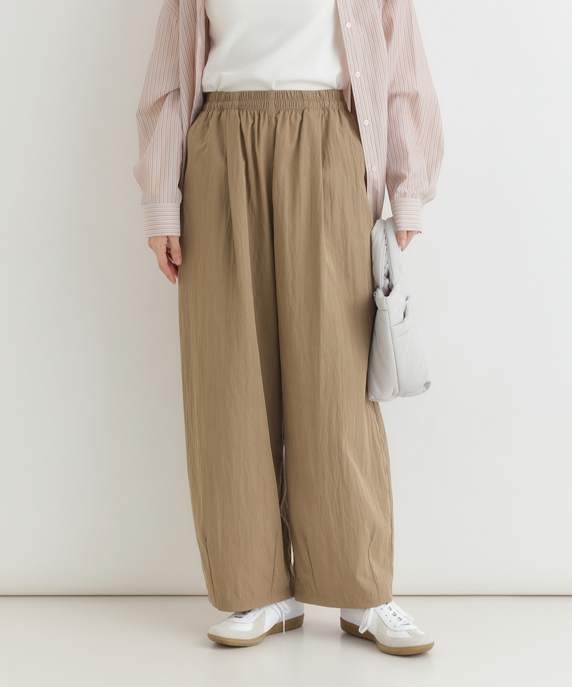 ナイロン混コクーンパンツ