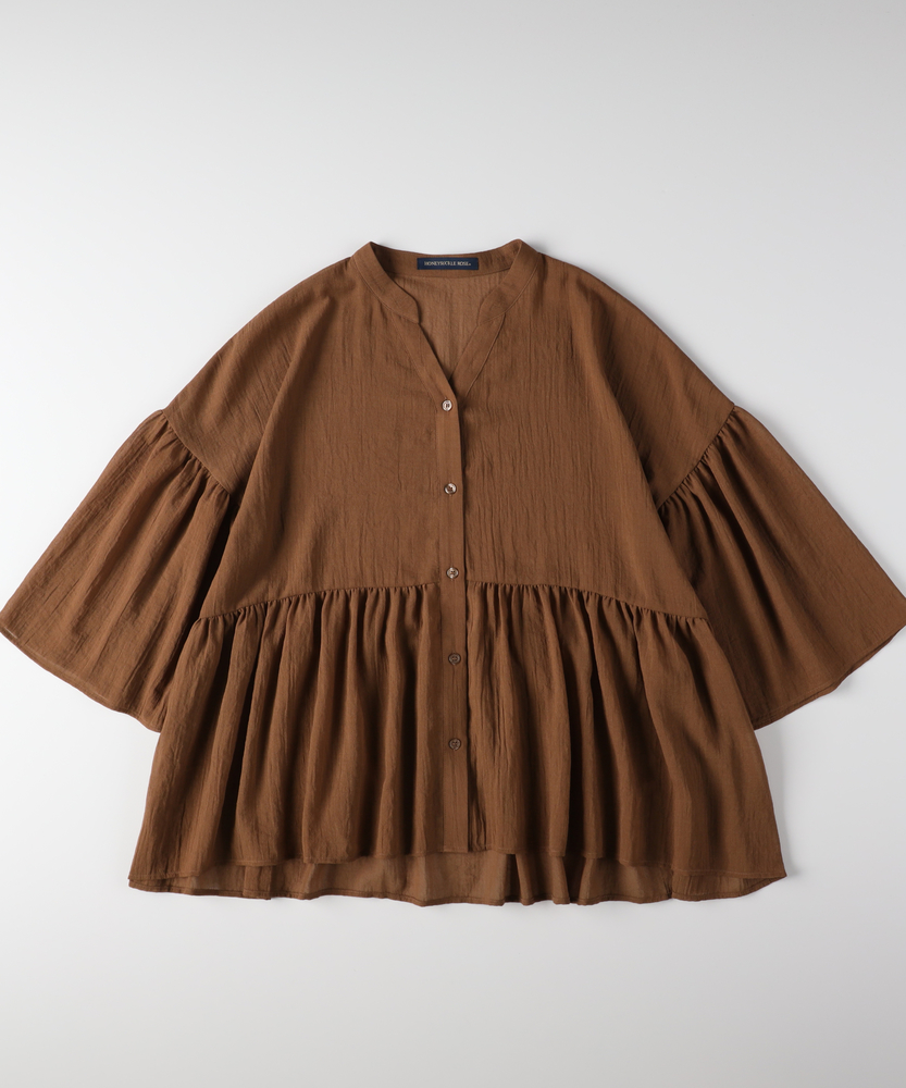 シアーペプラムブラウス