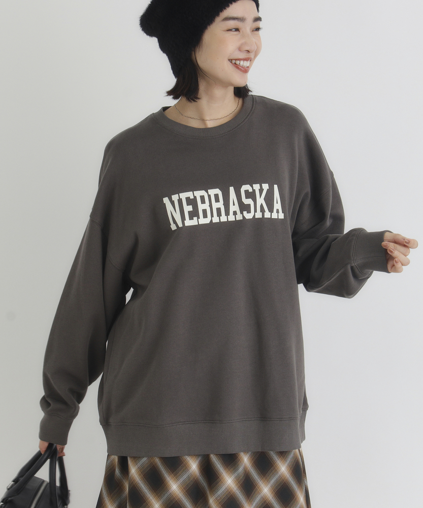 <カートにて10％off：WEB限定/12/8まで>【人気アイテム】 ロゴスウェットプルオーバー（ゆったりシルエット/体型カバー/ヒップまで隠れる着丈）