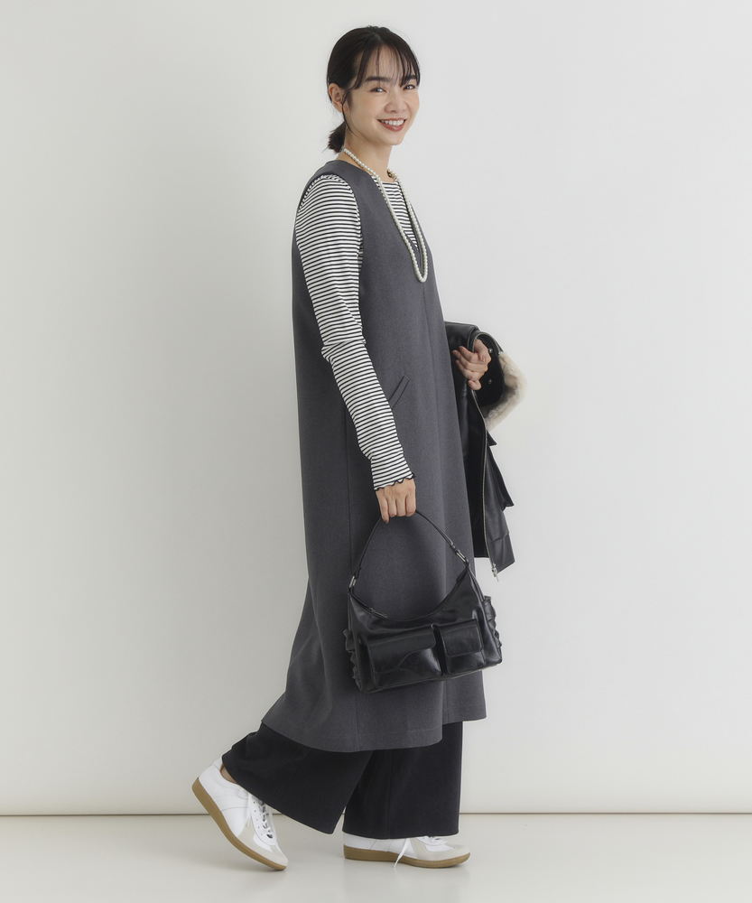 ELBORN ブラック ワンピース Vネック Vネックロングワンピース