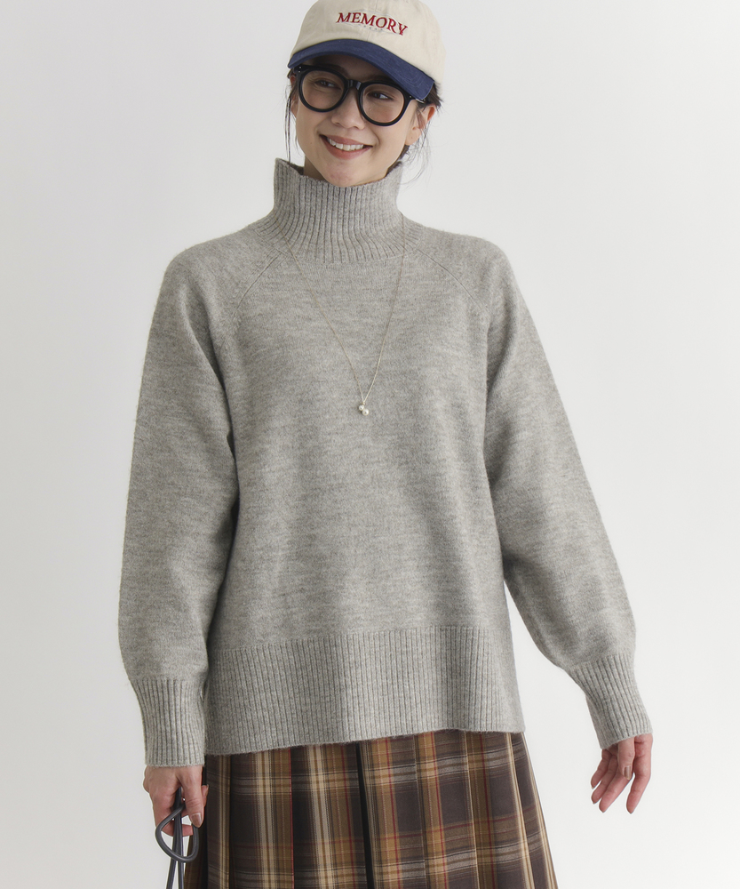 ハイネックセーター