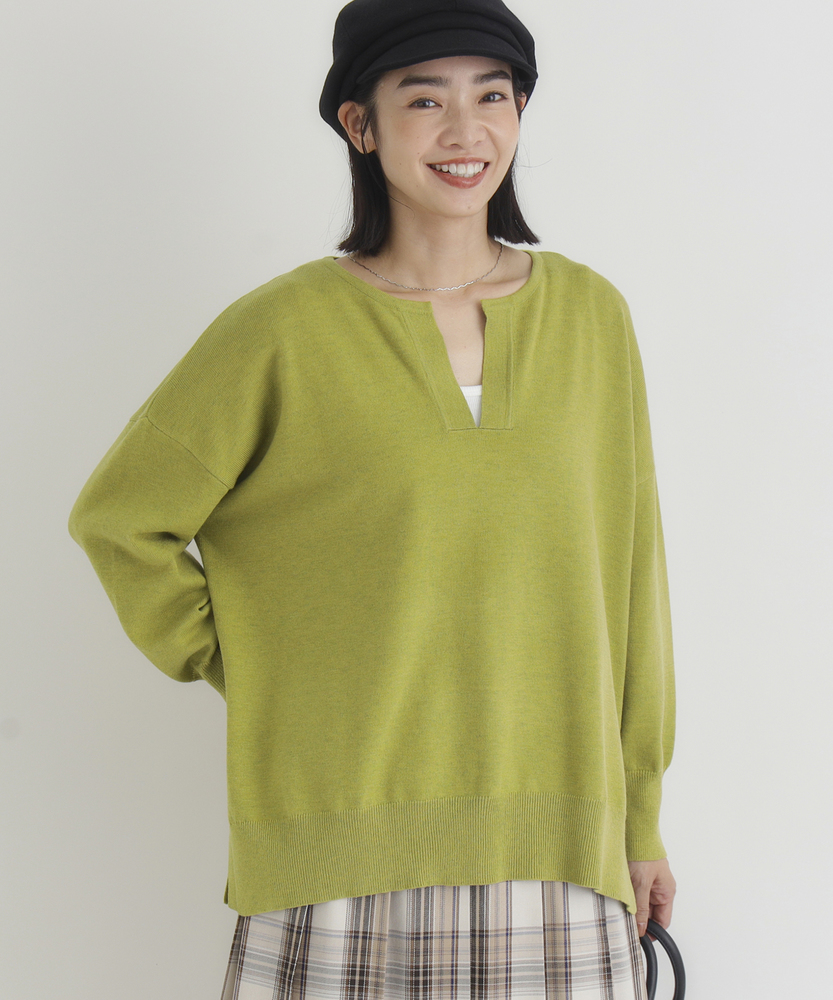 <カートにて10％off：WEB限定/12/8まで>「やわラク」スキッパーセーター（洗濯機で洗える/毛玉ができにくい/ゆったりシルエット/体型カバー/楽に着られて品良く）