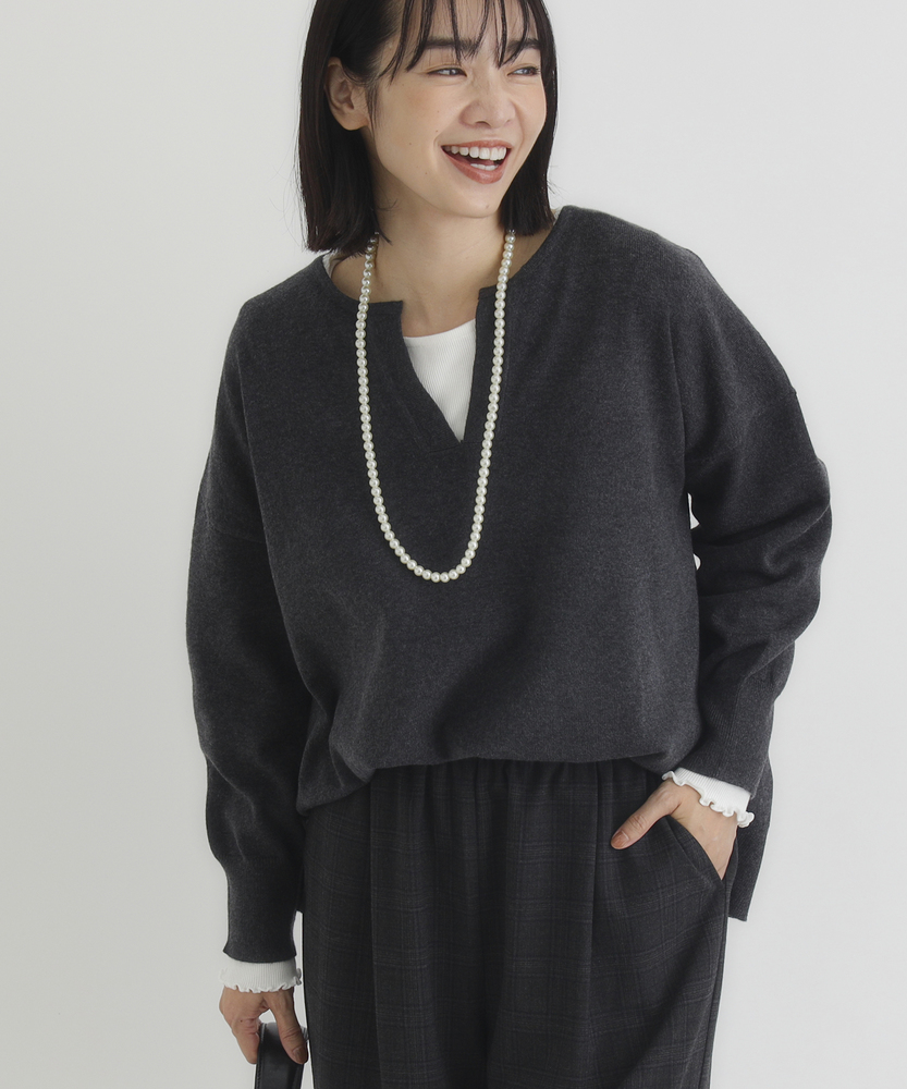 <カートにて10％off：WEB限定/12/8まで>「やわラク」スキッパーセーター（洗濯機で洗える/毛玉ができにくい/ゆったりシルエット/体型カバー/楽に着られて品良く）