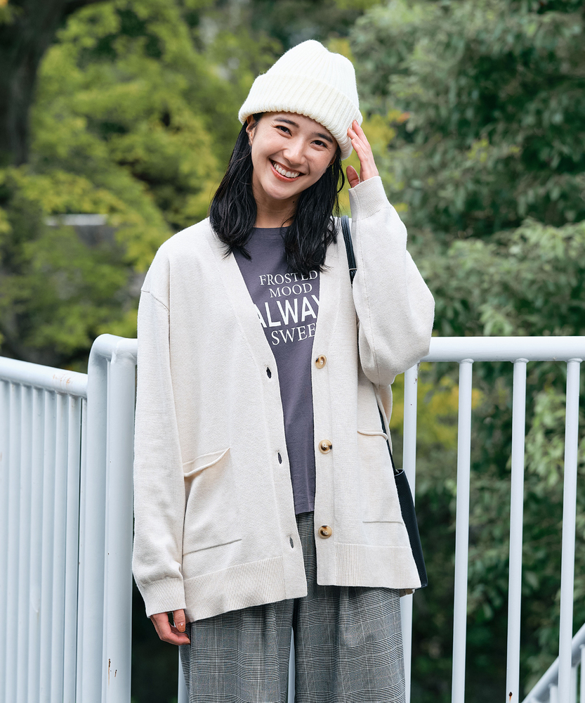 <カートにて10％off：WEB限定/12/8まで>「やわラク」Vネックニットカーディガン（洗濯機で洗える/毛玉ができにくい/ゆったりシルエット/体型カバー/楽に着られて品良く）