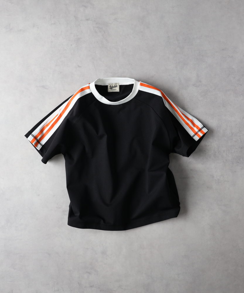 肩ラインＴシャツ