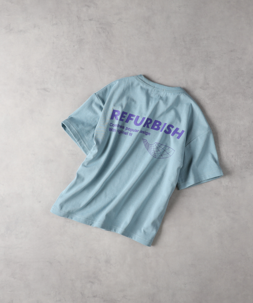 バックロゴプリントＴシャツ