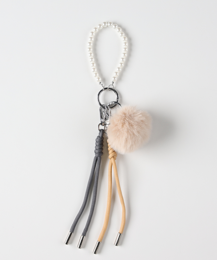 コードファーチャーム