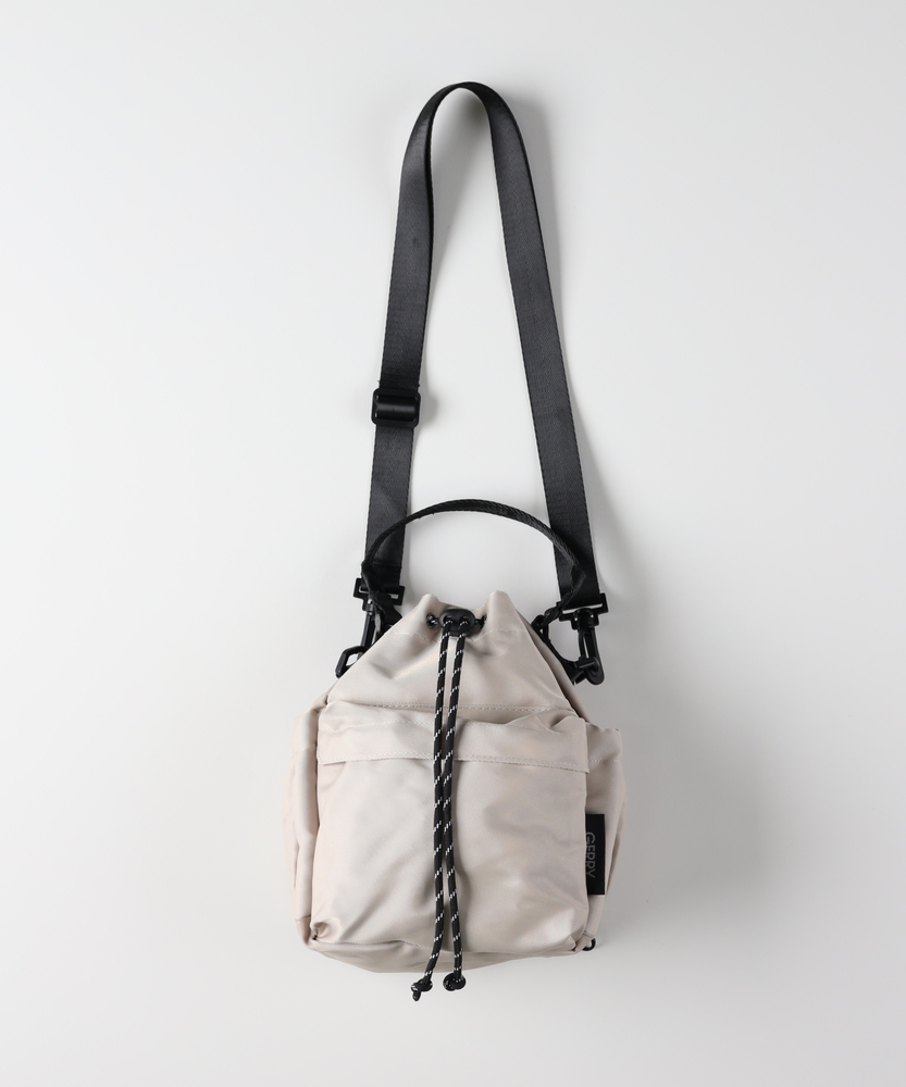 刺繍ロゴショルダーバッグ(ONE SIZE ブラック): ファッション雑貨